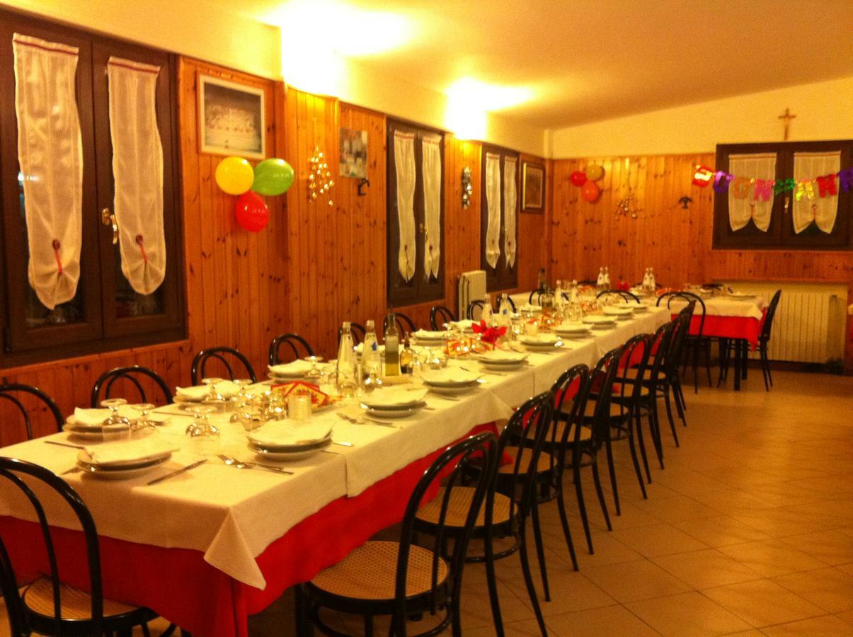 Laghi Paradiso Rovereto sulla Secchia 外观 照片
